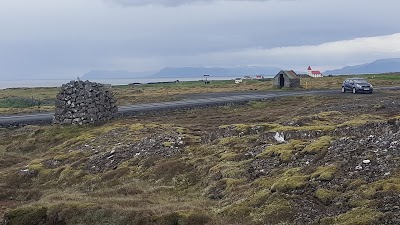 Photos of K&aacute;lfatjarnarkirkja