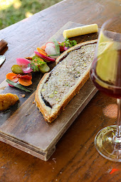 Photo n°52 de Là-Haut sur la Colline à Saint-Cyr-au-Mont-d'Or (Salle de réception)