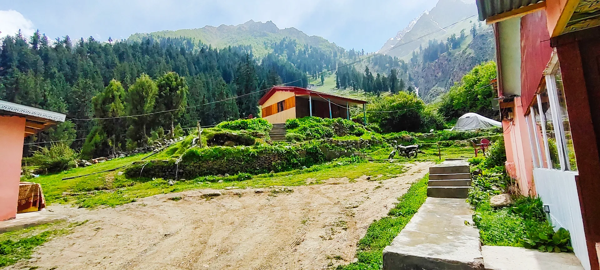 Flying Bird Resort Naltar Valley