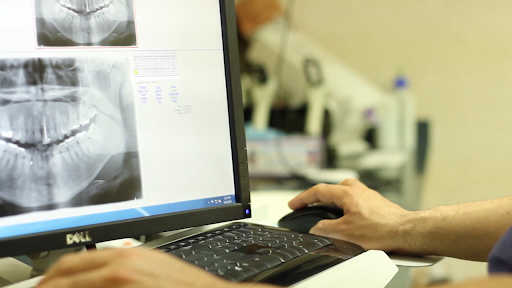 Yi Dentistry - Visual