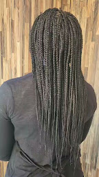 Photo n°14 de EmmaLove Afro Beauty (Hommes & Femmes) à Dammarie-les-Lys (Salon de manucure)