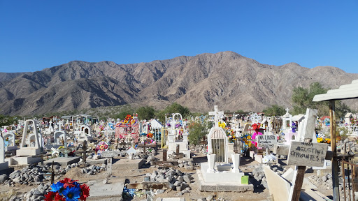 Cementerio La Puerta