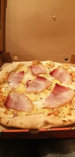 Photo 3 - Mon Gim Pizza