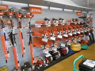 Photo n°7 de Challon Motoculture Les Vans à Chambonas (Concessionnaire de remorques utilitaires)