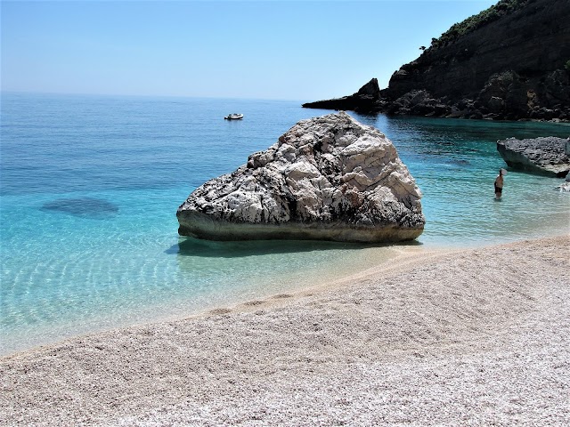 Ispuligedenie / cala Mariolu.