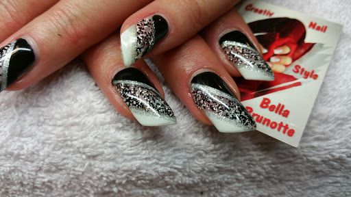 Bella Brunotte Das Extravagante Nagelstudio - Thumbnail