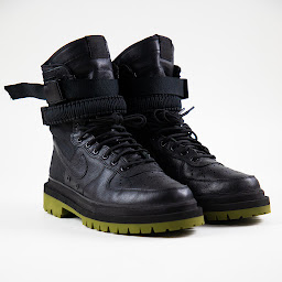 Photo n°32 de Le Sneakers Atelier à Paris (Cordonnier)