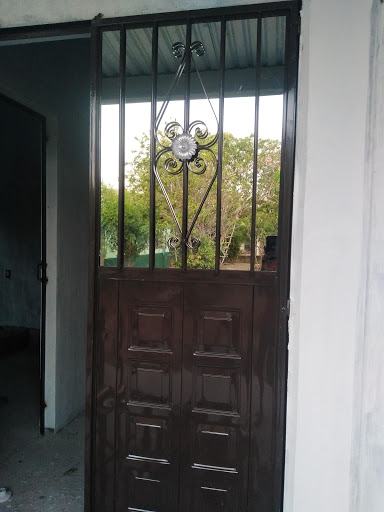 Vidriería y balconeria "ALVAREZ"