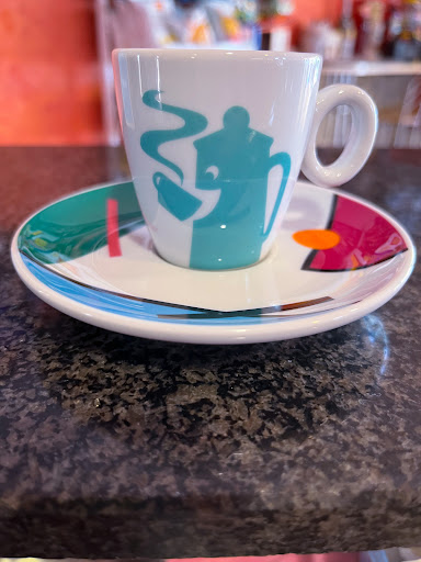 Piramidi Caffe' - Visual