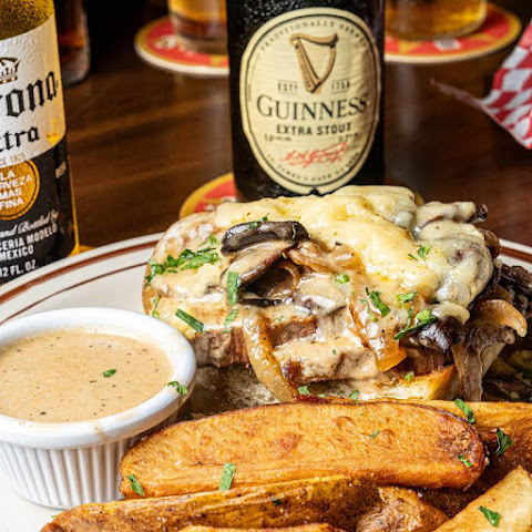 Kelly's Irish Pub by null