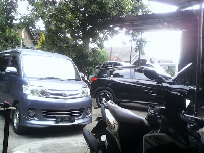 Photos of Bengkel Pandhu Jaya Mobil