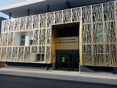 Dr Benoît CHAMBOREDON 39 Av. de la République, 73140 Saint-Michel-de-Maurienne, France