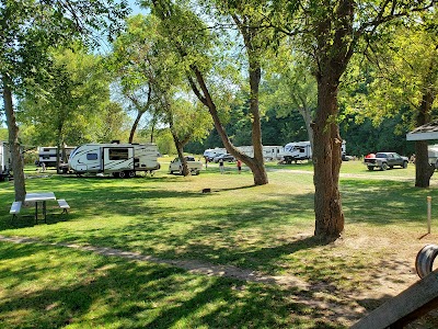 Ehrie Riversedge Campground