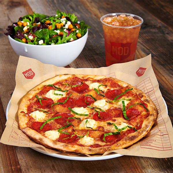 Mod Pizza — photo