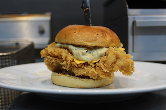 Proper Burgers by null