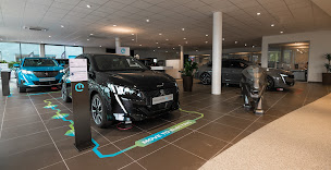 Photo n°14 de Peugeot Cannes - Groupe Chopard à Mougins (Vendeur de voitures d'occasion)