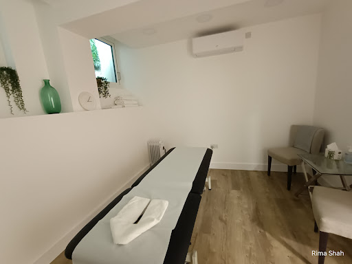 Calm and Clear Complementary Therapies