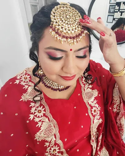 MakeOver By Rachna Hair -Beauty-Make up Salon - Thumbnail