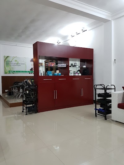 Photos of Maroon Salon & Spa