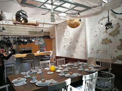 Photos of Galeria La Cometa