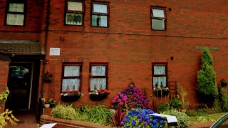 DE SOMERLEY HOUSE