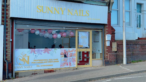 Sunny Nails