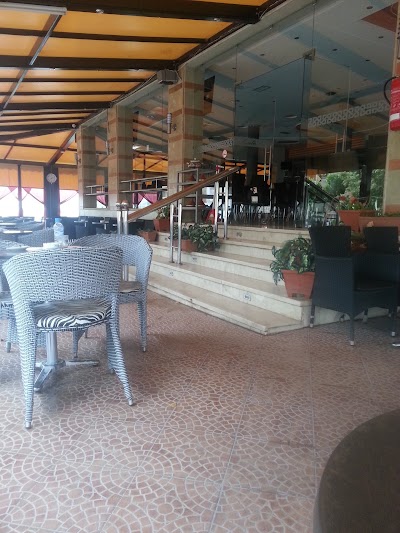Photos of Caf&eacute; Oslo