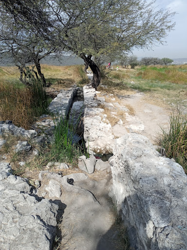 Acequia Fuentes de Apatzeo - Vestigio arqueológico - Thumbnail