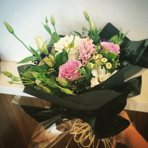 Aloha Flowers - Thumbnail