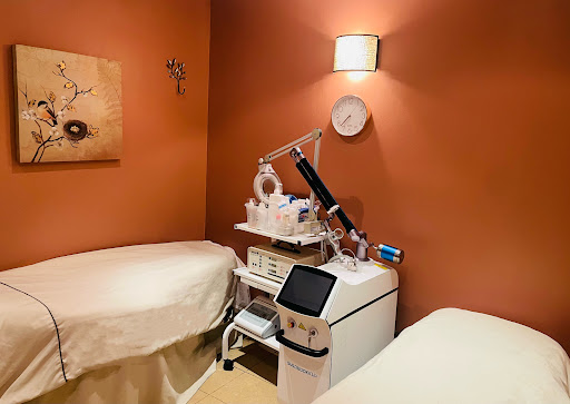 You & Her Spa - Thumbnail