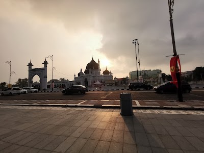 Dataran Masjid Zahir