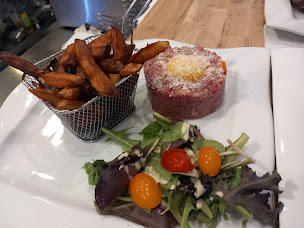 Photo n°2 de Les Trois Petits Cochons à Ginestas (Restaurant)