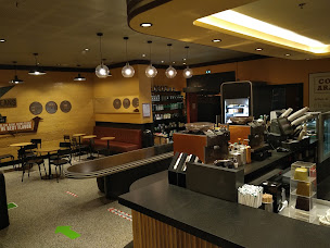 Photo n°31 de Starbucks Coffee - AUTOGRILL Disney Hôtel Santa Fé à Coupvray (Salon de thé)