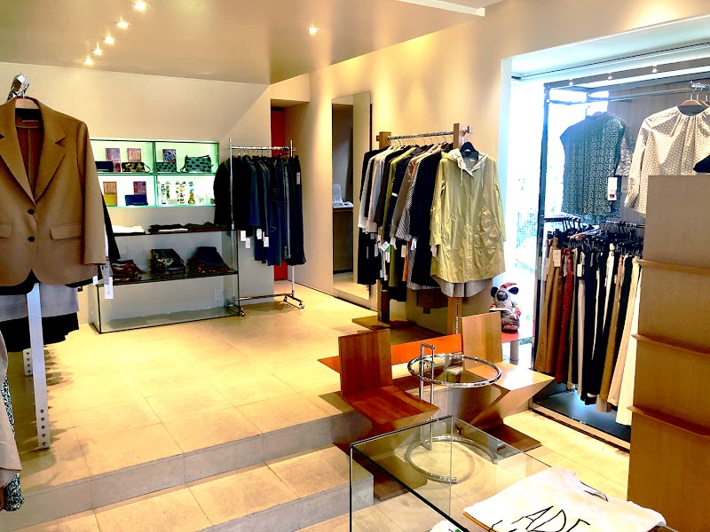 GENESIS(ジェネシス) レディースインポートセレクトショップ