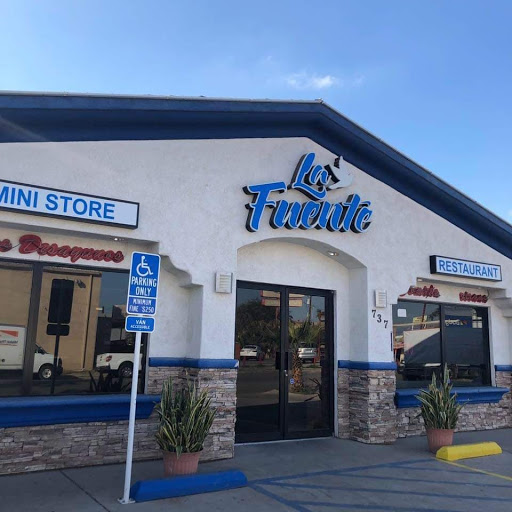 La Fuente mini store/Restaurant, Calexico, CA