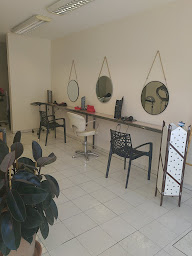 Photo n°4 de Le Studio de Pauline à Riscle (Salon de coiffure)