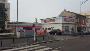 Photo n°12 de Garage automobile du Centre à Champigny-sur-Marne (Atelier de réparation automobile)