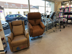 Photo n°17 de DISTRI CLUB MEDICAL Belleville-en-Beaujolais à Belleville-en-Beaujolais (Magasin de fauteuils roulants)
