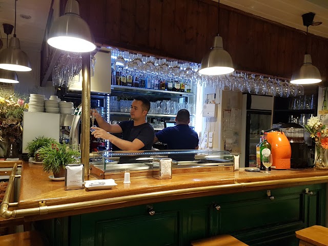 Il Piccolino De La Farfalla Restaurant