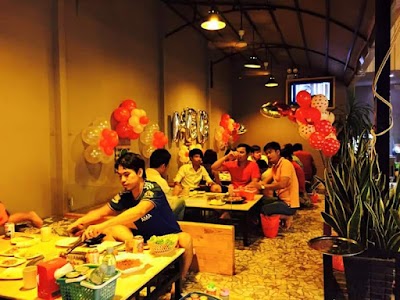 restaurant