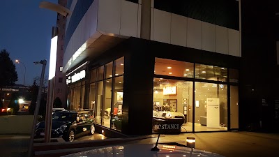 Photos of Kosifler Oto Bostancı BMW Yetkili Satıcı ve Yetkili Servisi