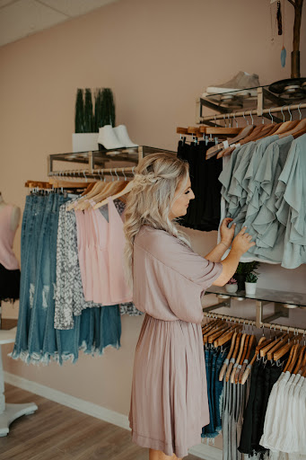 Girls Go There Salon & Boutique - Thumbnail