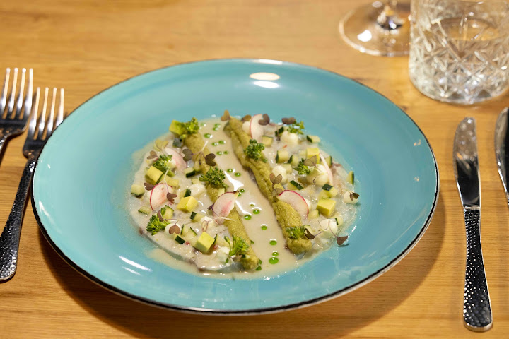 Restaurant (Gastrobar) Distrikt41 by null