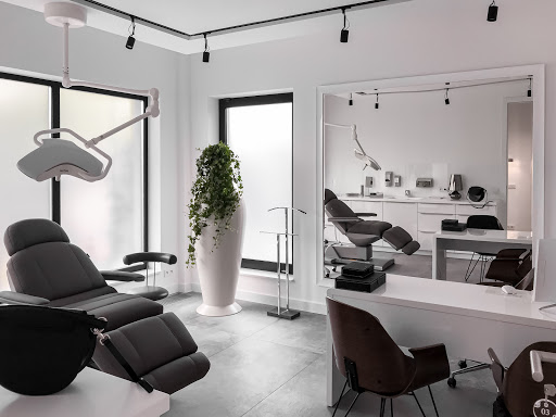 Klinika Ambroziak - Dermatologia Kliniczna - Radioterapia - Warszawa