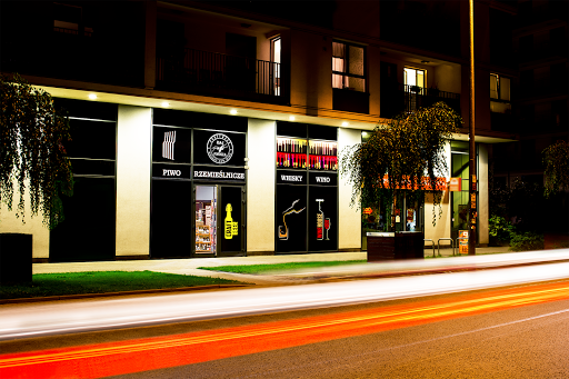 Raj Piwosza Craft Beer & Wine Garden