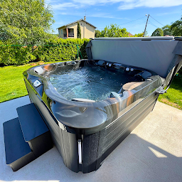 Photo n°3 de La Maison de la Pose Distributeur de la marque JACUZZI® à Lons-le-Saunier (Piscine)