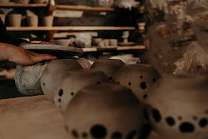 Photo n°8 de Atelier Poterie Elodie Huyghe à Montbrun (Fabricant de produits en céramique)