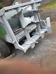 Photo n°13 de Ets ROCHE à Riom-ès-Montagnes (Magasin de matériel de motoculture)