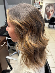 Photo n°18 de Styl'Coiffure Laetis à Cénac-et-Saint-Julien (Salon de coiffure)