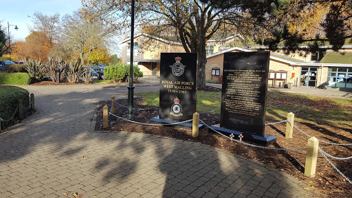 Running Man RAF Memorial - Thumbnail